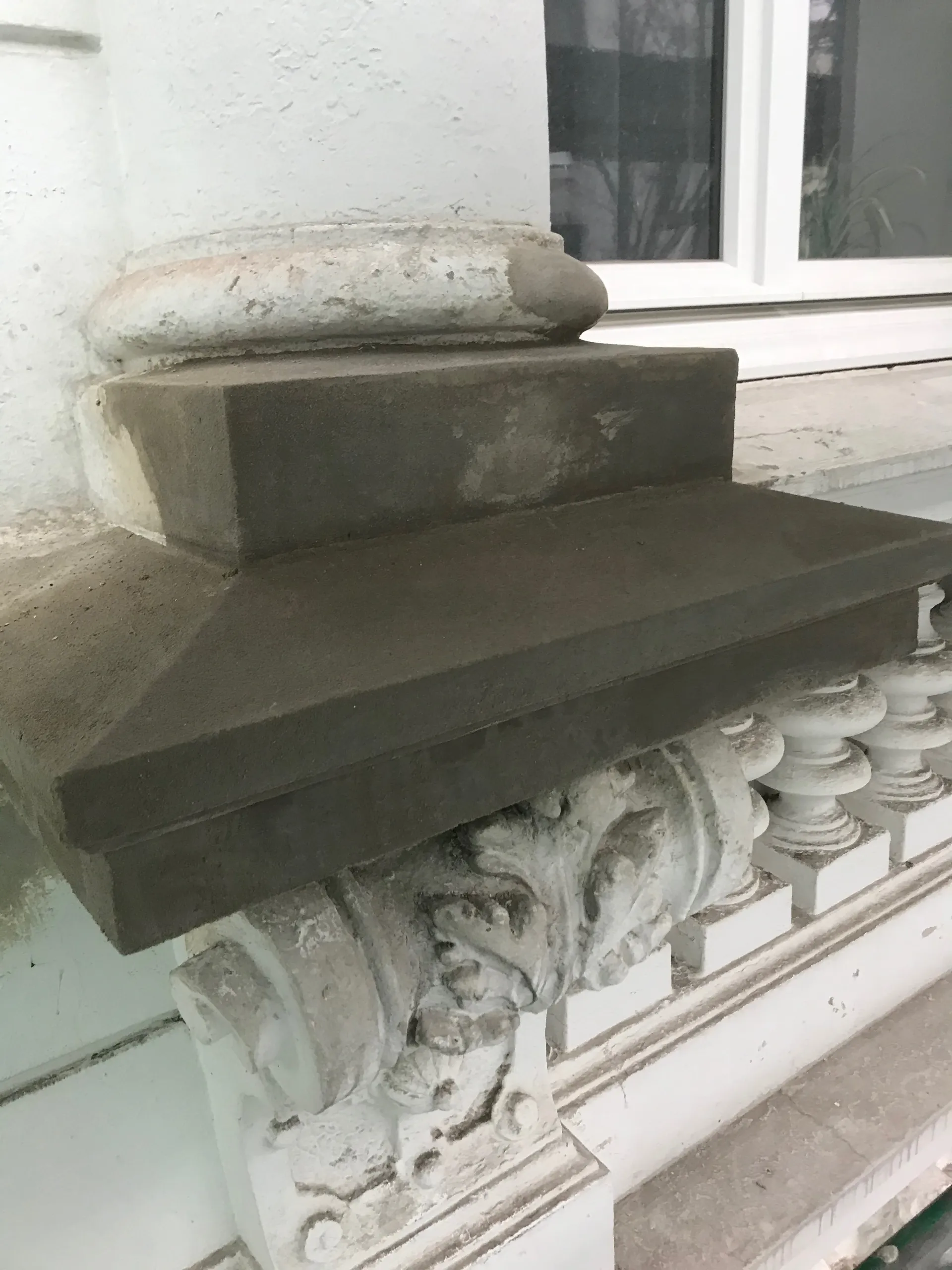 Aussenstuck Bearbeitung durch Stuckateurmeister Alexander Leubner in Wuppertal Wichlinghausen